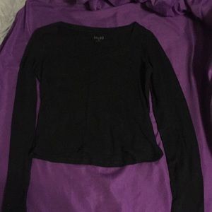 Black long sleeve crop top